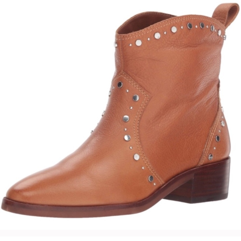 Dolce Vita Tobin Booties New In Box 9.5 festival concert